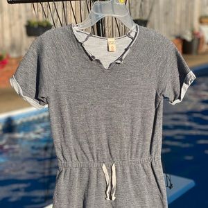 4 for $20 Grey short sleeve girls dress. Size 8/10